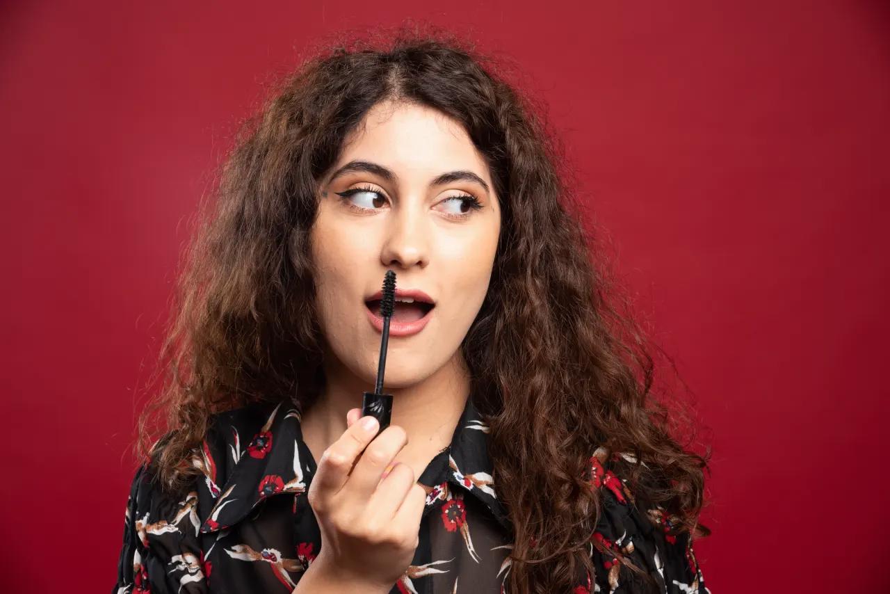 ویژگی‌های یک ریمل مناسب برای مژه‌های کوتاه و نازک